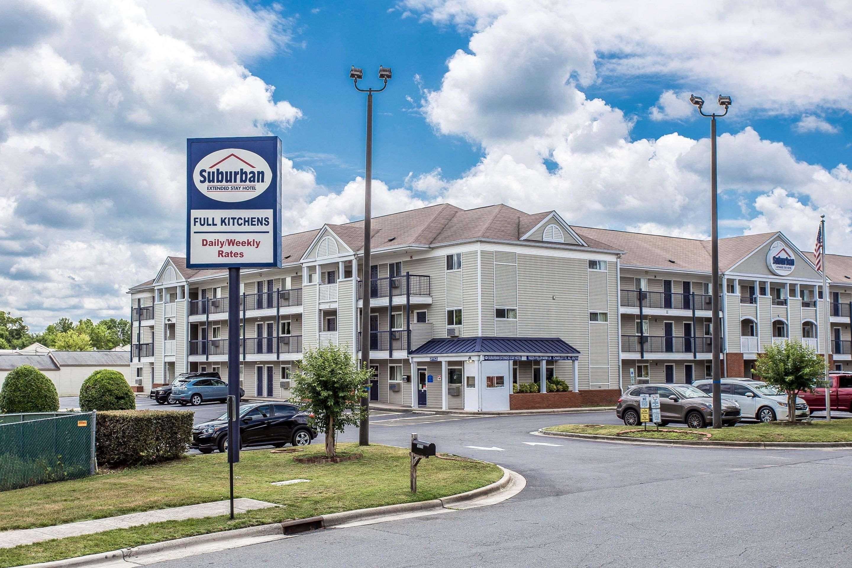 Suburban Charlotte-ballantyne Pineville